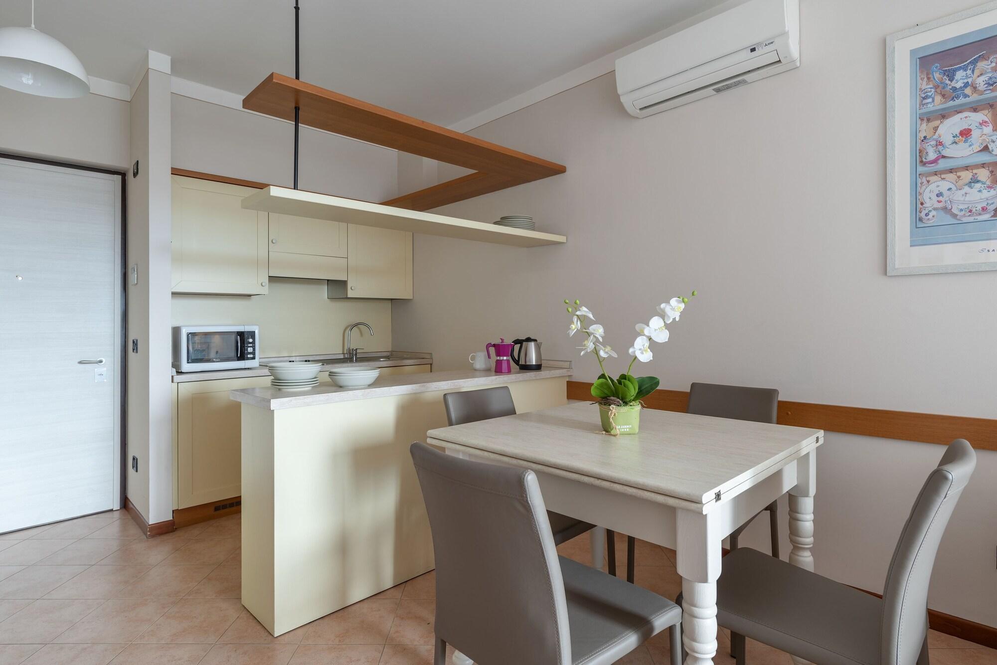 Il Sogno Apartments Дезенцано-дель-Гарда Экстерьер фото
