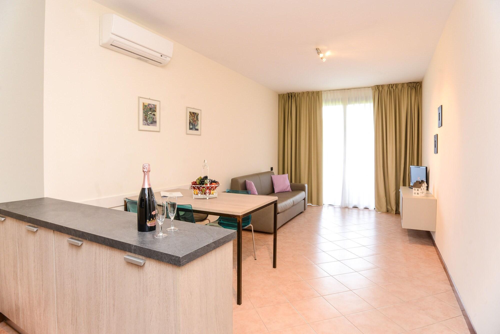 Il Sogno Apartments Дезенцано-дель-Гарда Экстерьер фото