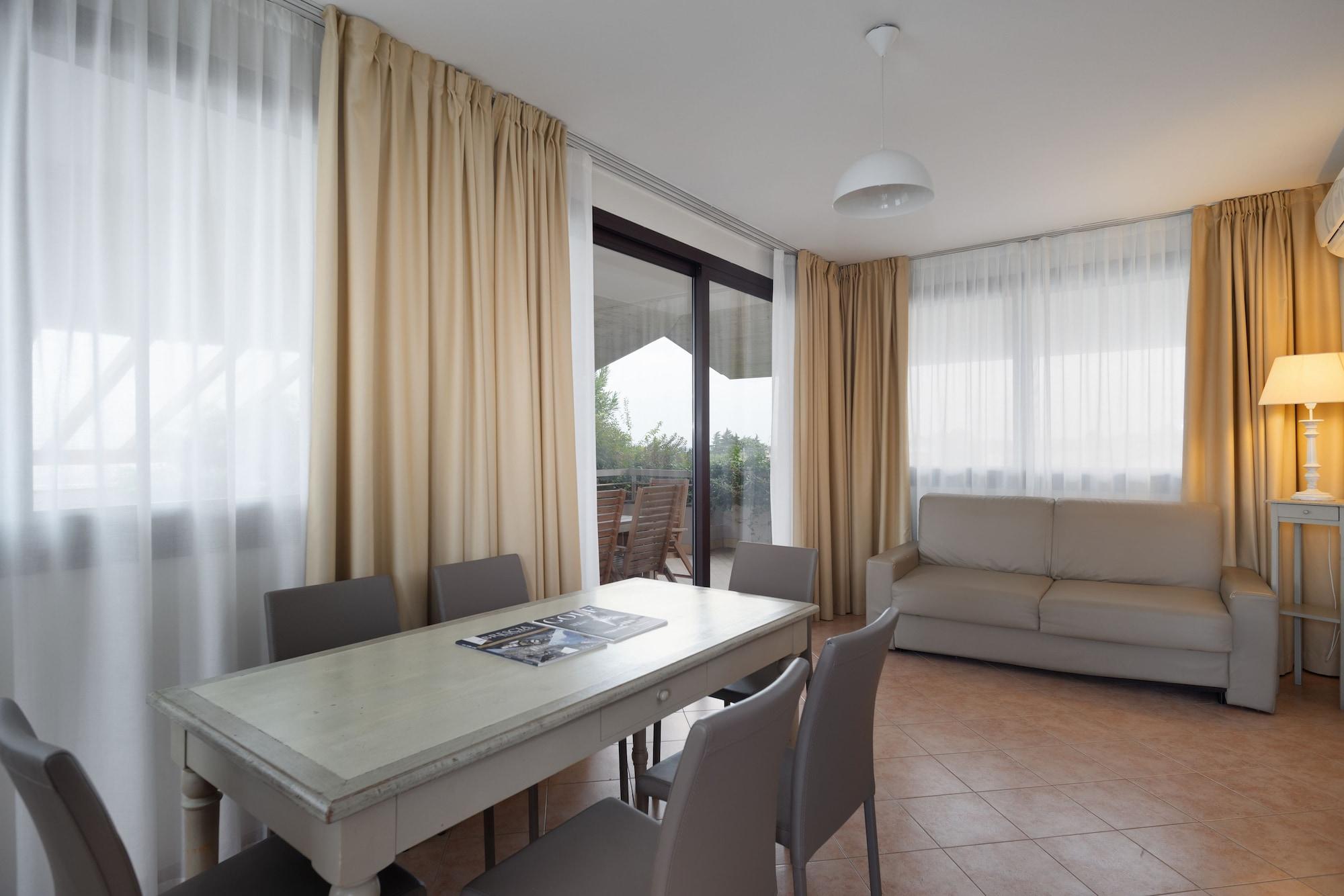 Il Sogno Apartments Дезенцано-дель-Гарда Экстерьер фото