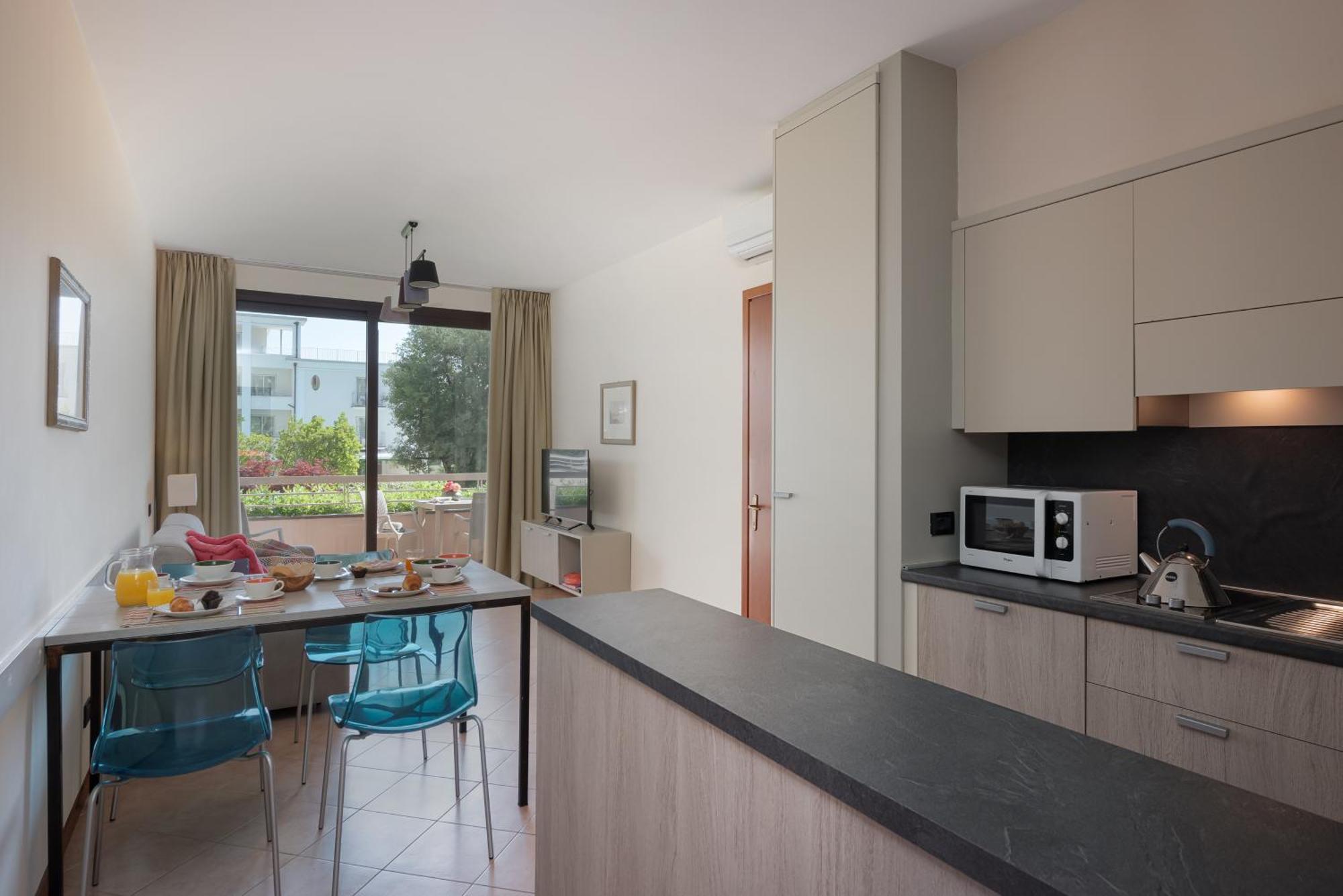 Il Sogno Apartments Дезенцано-дель-Гарда Экстерьер фото