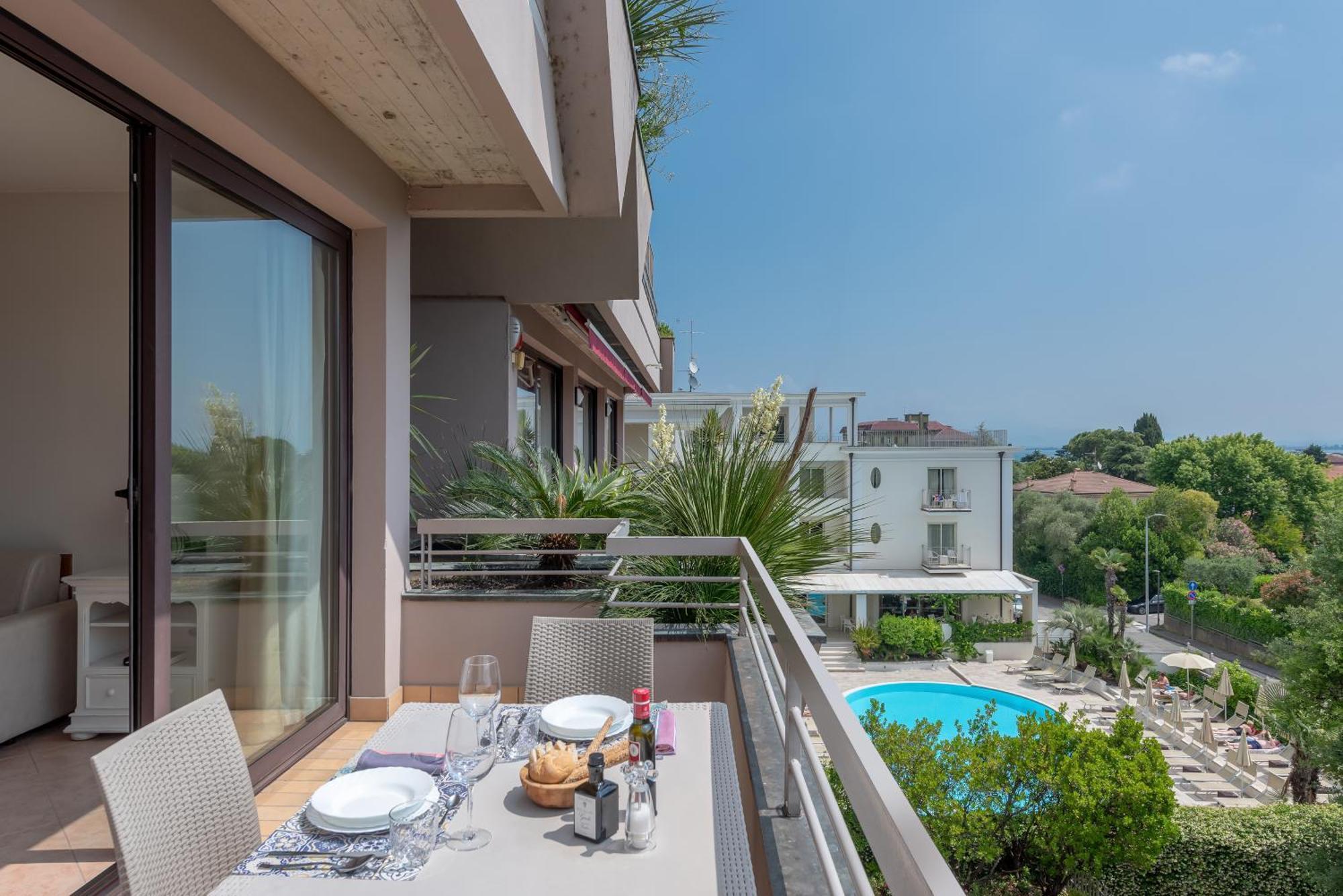 Il Sogno Apartments Дезенцано-дель-Гарда Экстерьер фото
